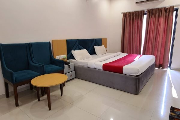 resort in nagpur room
